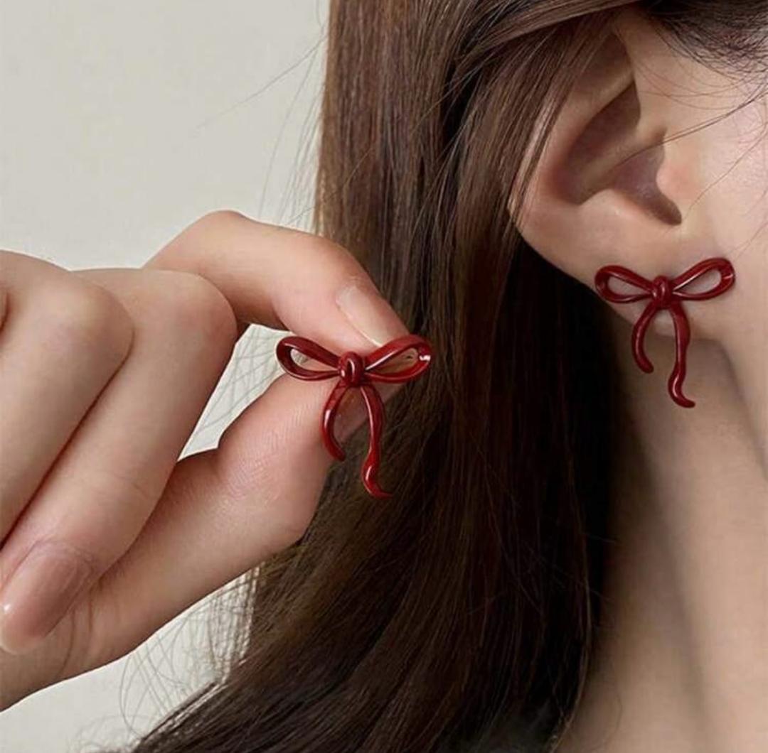 گوشواره پاپیون قرمز