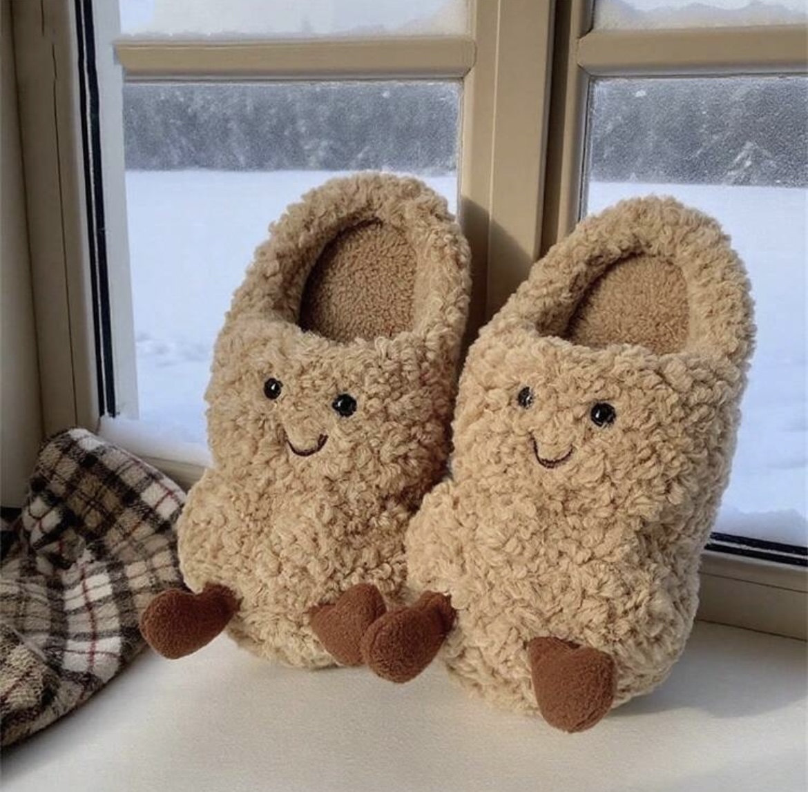 پاپوش بادوم زمینی